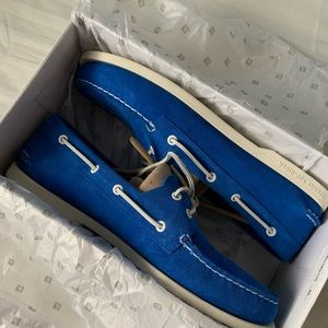 Sperry boat shoes